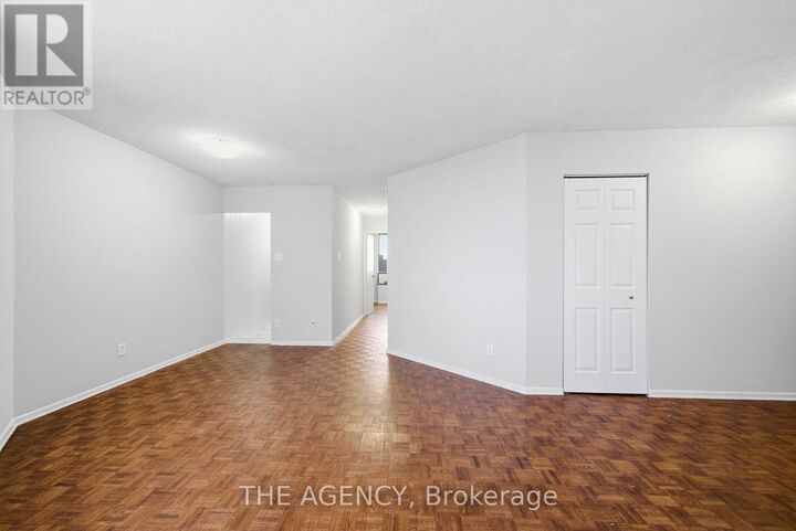 Property Photo: 2350 Dundas Street West 1003A ON M6P 4B1