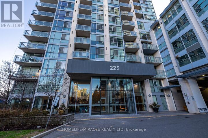 Property Photo:  225 Webb Drive 1508  ON L5B 4P2 