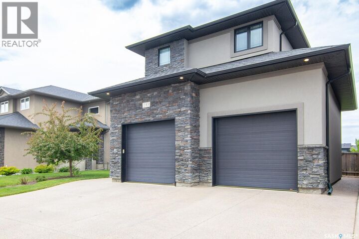 Property Photo:  243 Pohorecky Street  SK S7W 0J3 