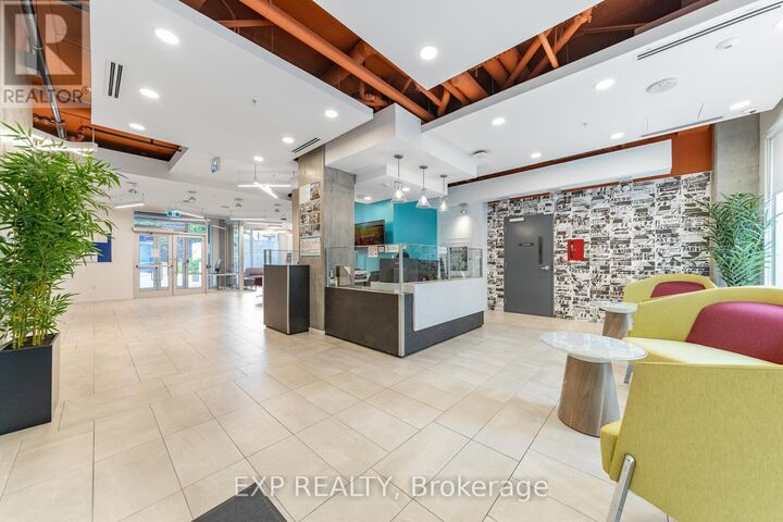 Property Photo:  105 Champagne Avenue North 2709  ON K1S 5E5 