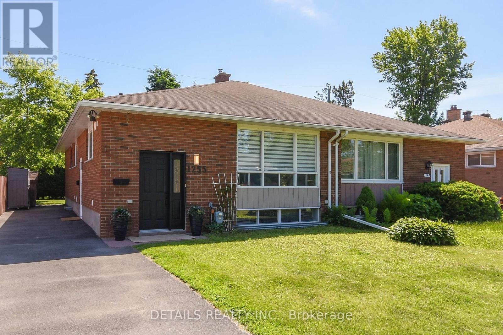 Property Photo:  1255 Highgate Road  ON K2C 2Y5 