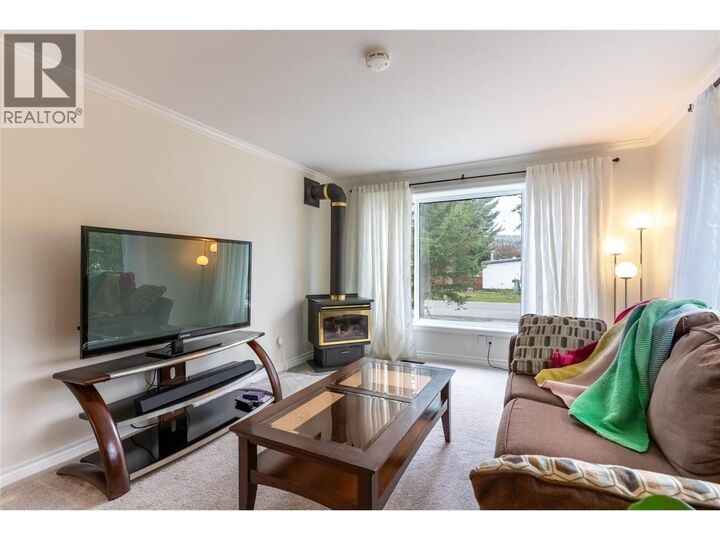 Property Photo: 5 Copper Court BC V0K 1W0