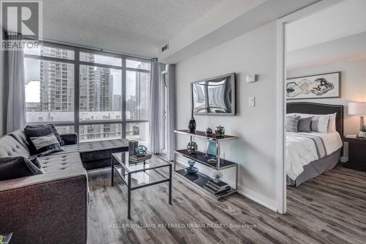 Property Photo:  15 Fort York Boulevard 1508  ON M5V 3Y4 