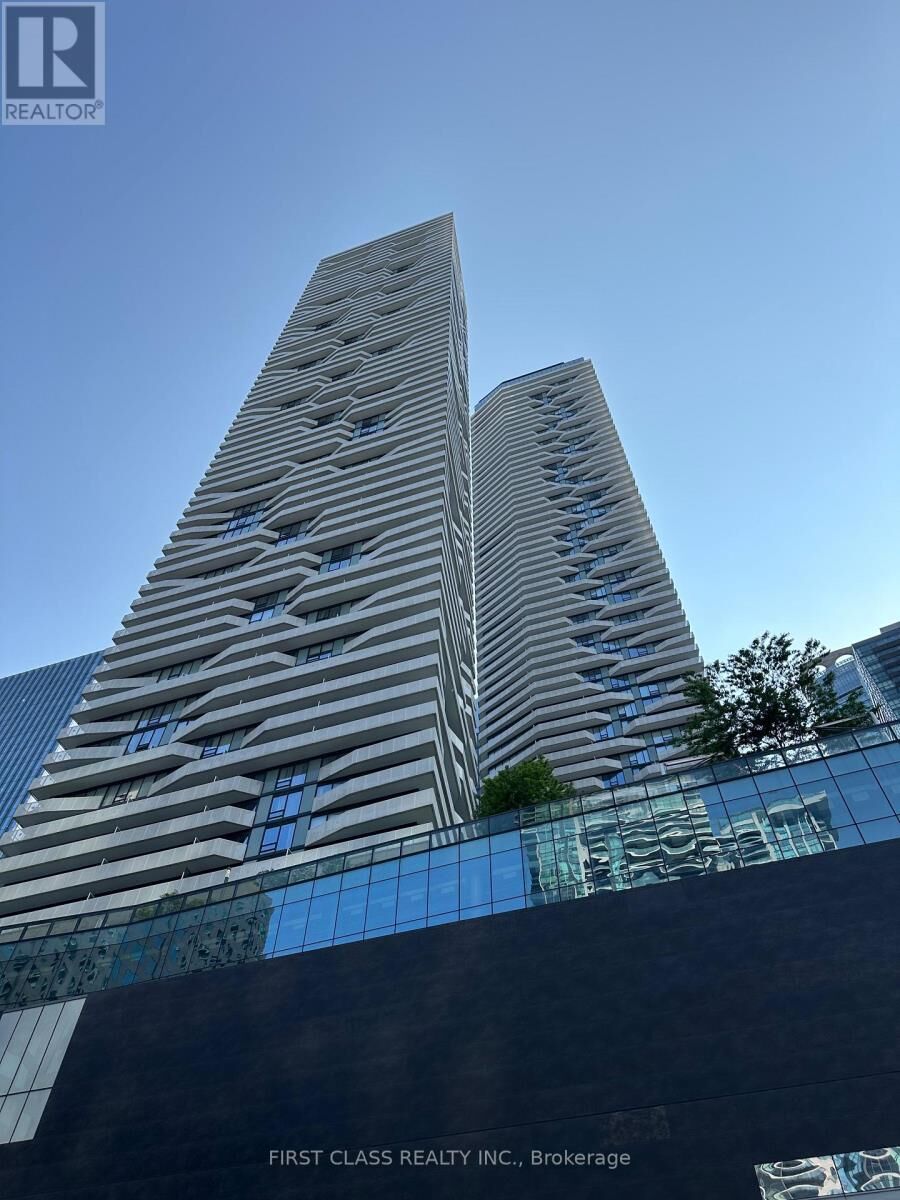 Property Photo:  100 Harbour Street 2608  ON M5J 1B7 