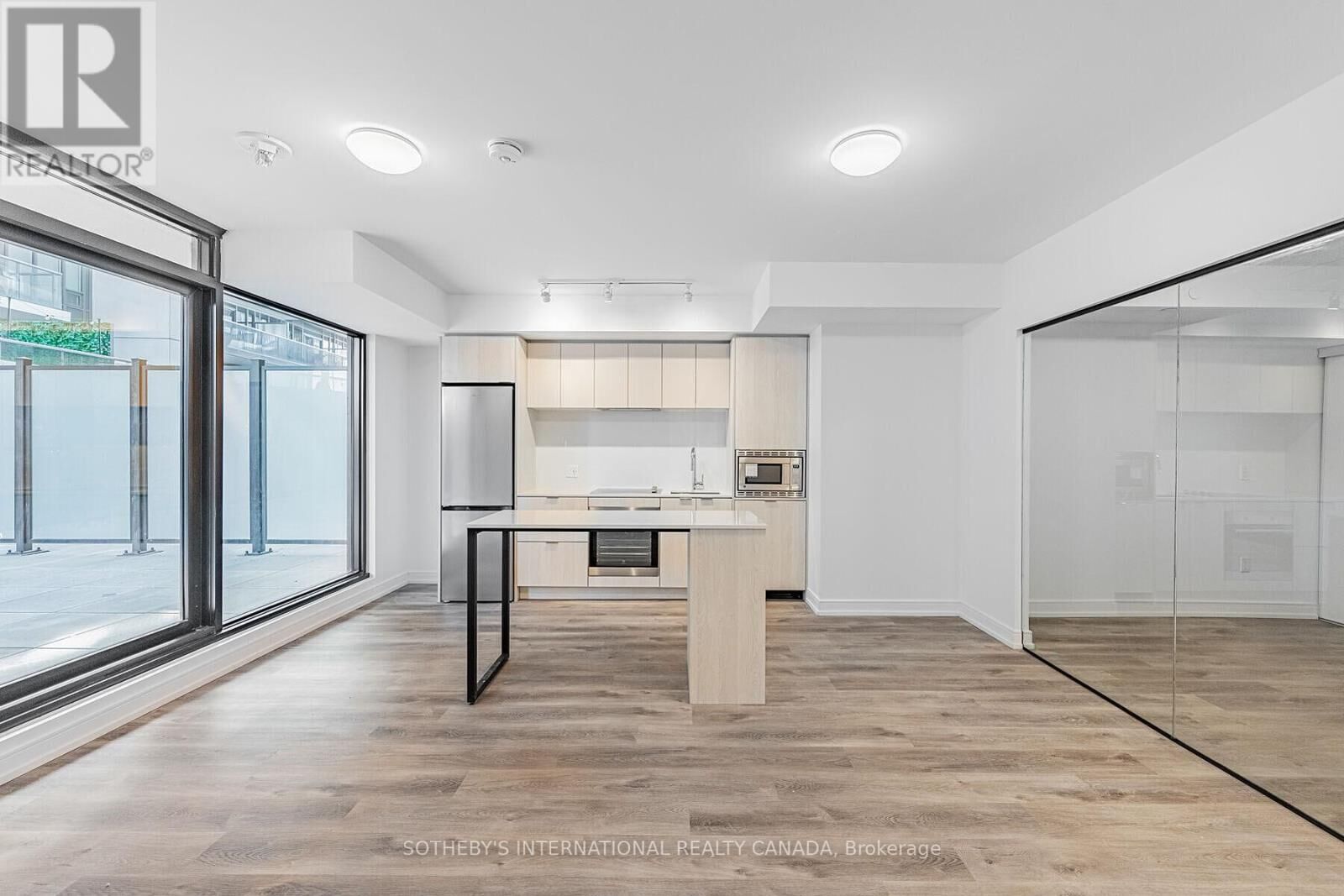 Property Photo:  1 Jarvis Street 316  ON L8R 3J2 
