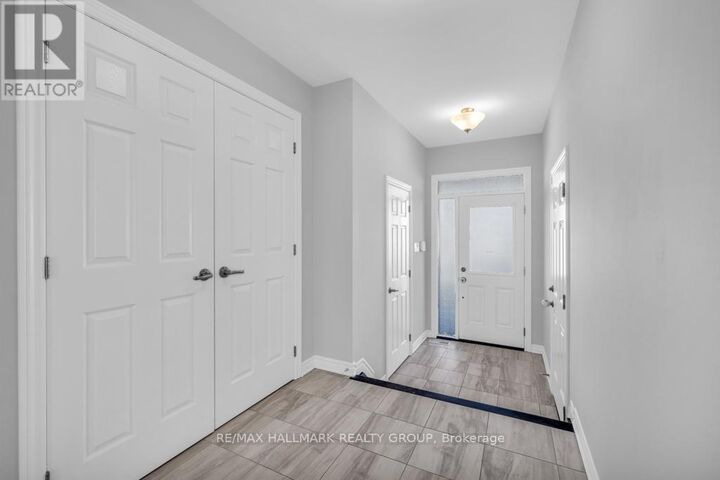 Property Photo: 600 Parade Drive ON K2S 0Y5