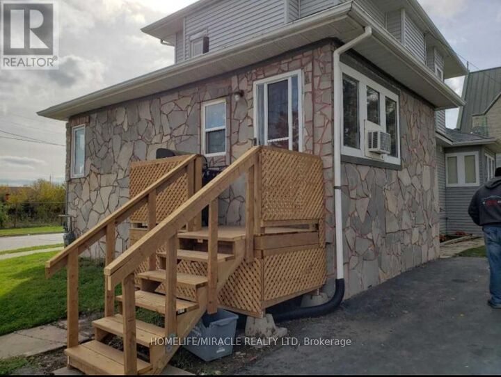 Property Photo: 598 Front Street ON L1H 4V4