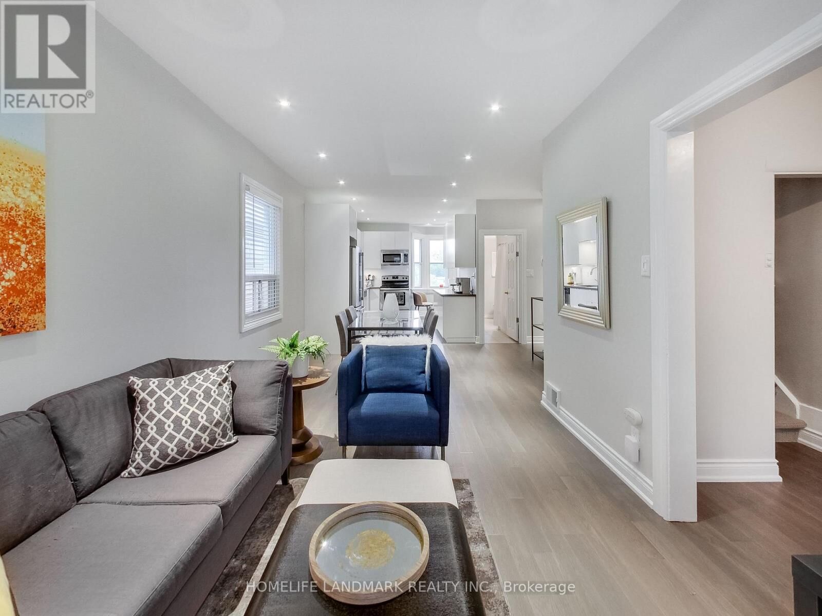 Property Photo: 297 Withrow Avenue ON M4J 1B6
