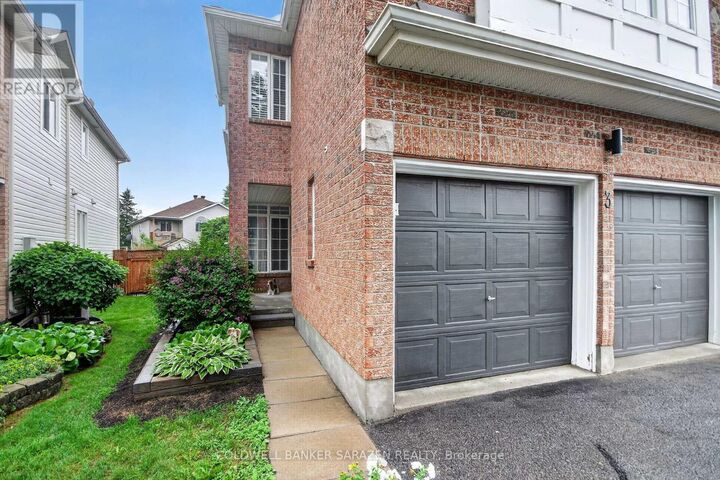Property Photo:  3 Castle Glen Crescent  ON K2L 4G9 