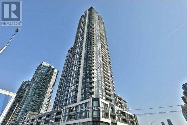 Property Photo: 4011 Brickstone Mews 1804 ON L5B 0J7