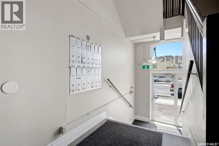 Property Photo: 101 2128 Dewdney Avenue SK S4R 1H2