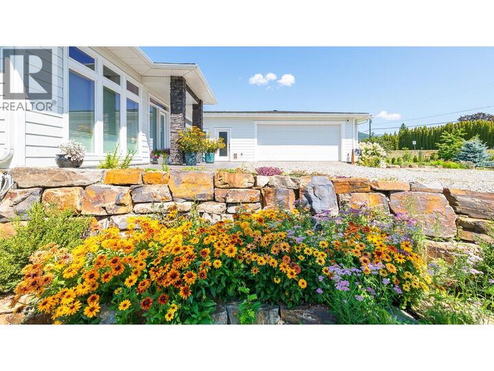 Photo de la propriété:  717 25th Avenue South  BC V0B 1G1 