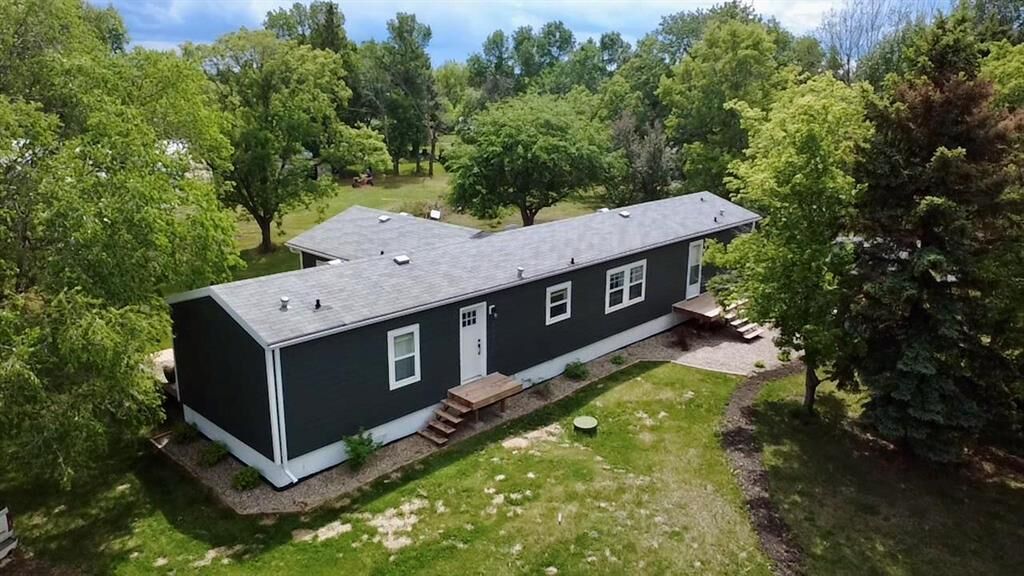 Property Photo: 509 Joslyn Street MB R0M 0X0