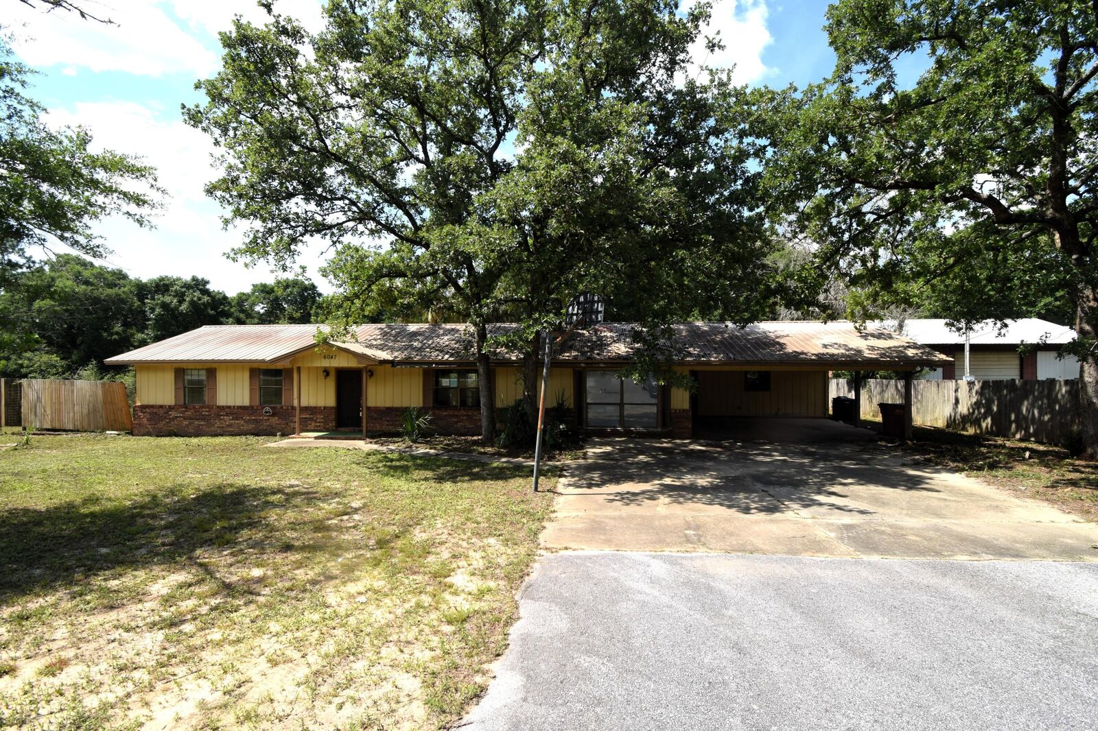 Property Photo: 6047 Eden Square FL 32539