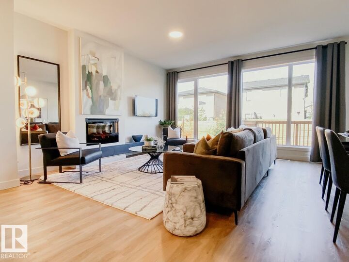 Property Photo: 304 33 Street SW AB T6X 1A7