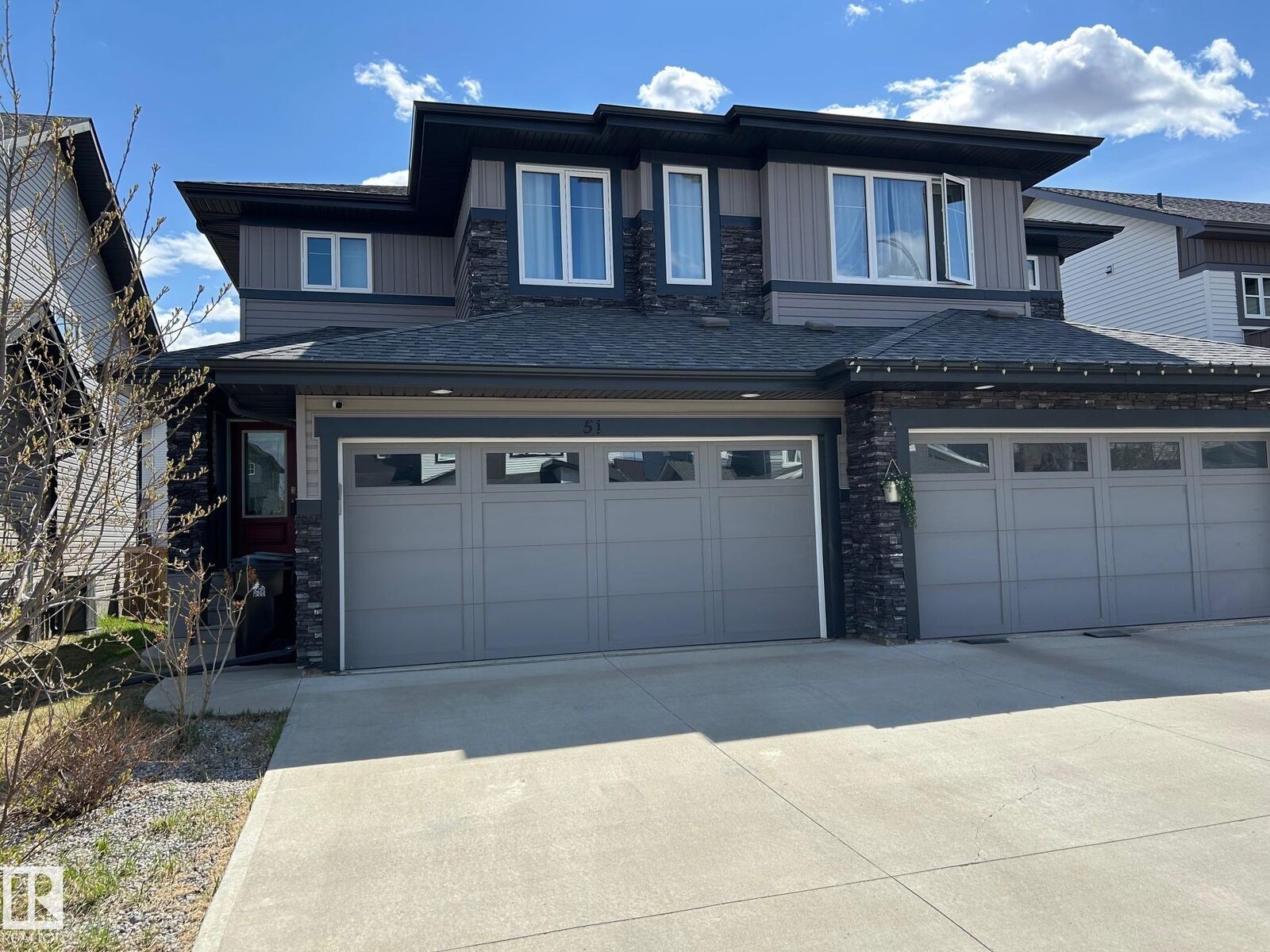 Property Photo: 51 Spruce Gardens Crescent AB T7X 0J9