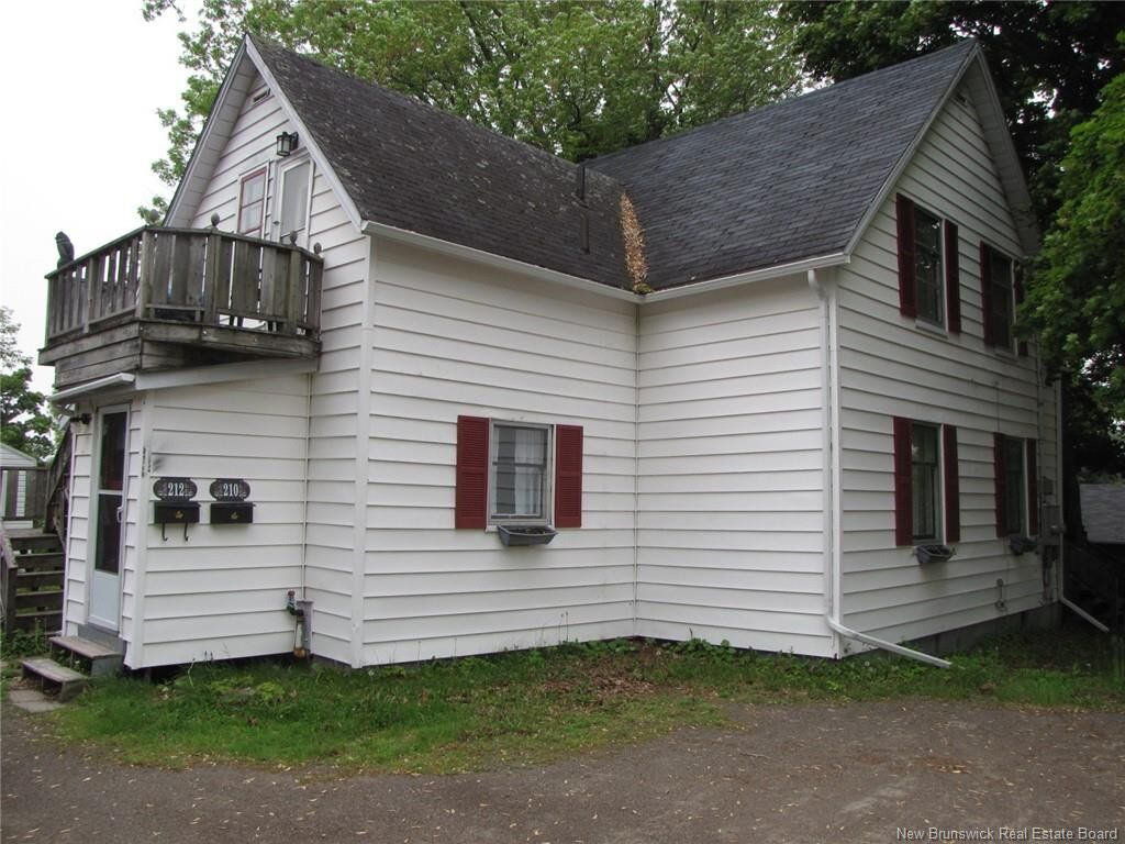 Property Photo: 210-212 Pleasant Street NB E1A 2V7