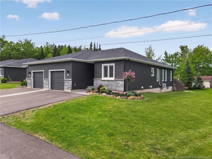 292 Damien Street 104 — photo 1