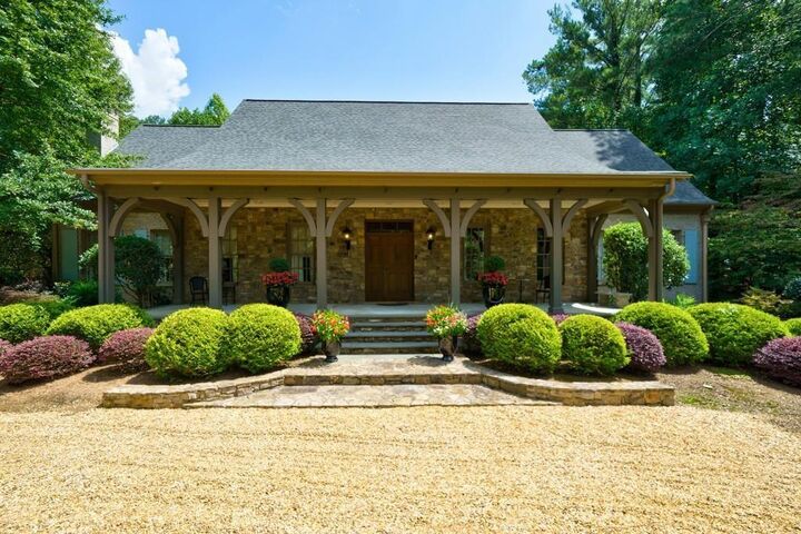 Property Photo: 554 E New Salem Common NW GA 30064