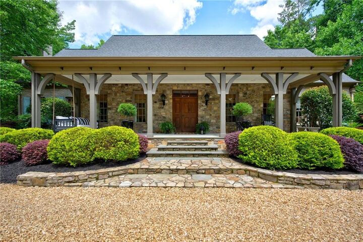 Property Photo: 554 E New Salem Common NW GA 30064