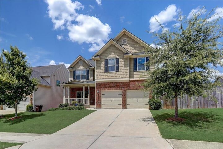 Property Photo: 1241 Silvercrest Court GA 30127