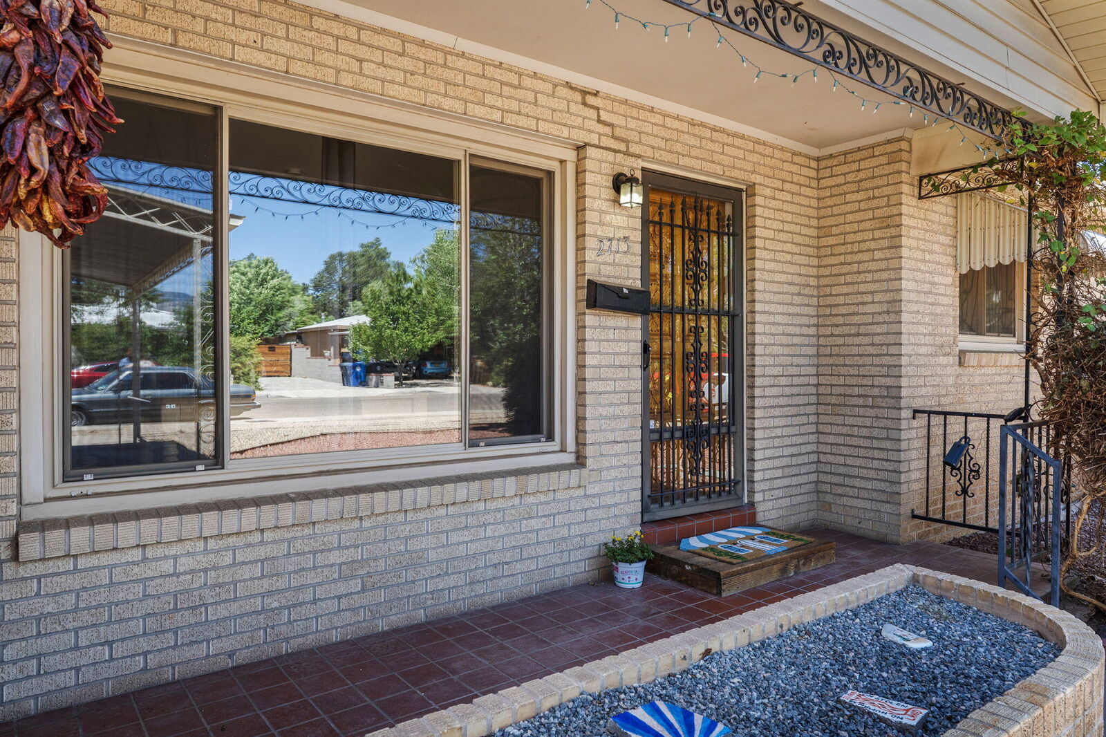 Property Photo:  2713 Valencia Drive NE  NM 87110 