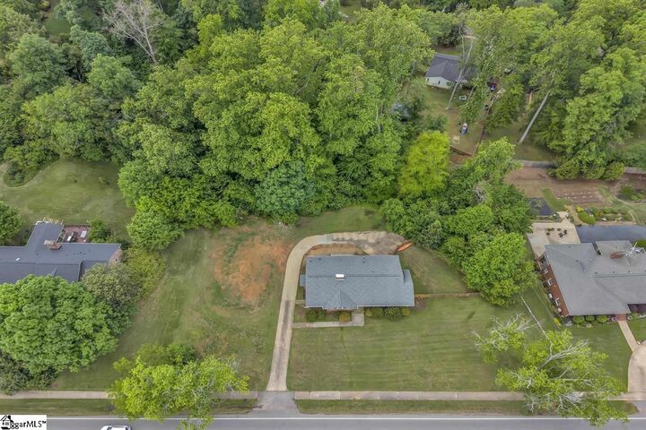 Property Photo: 720 Parkins Mill Road SC 29607