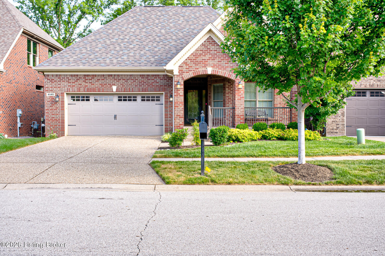 Property Photo: 4120 Calgary Way KY 40241