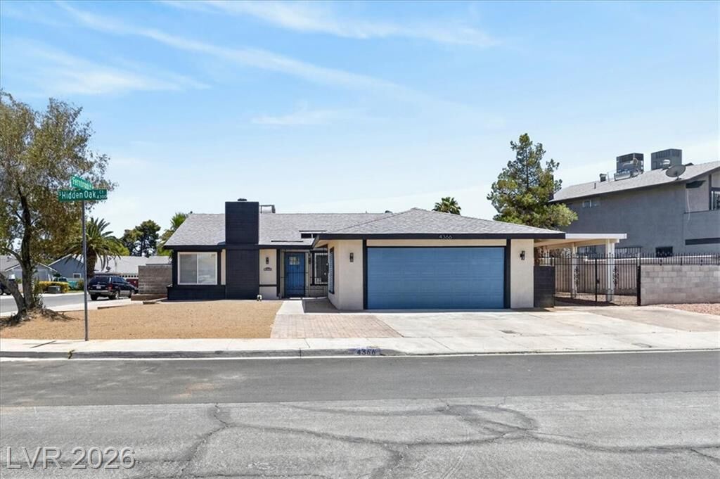 Property Photo: 4366 Hidden Oak Court NV 89103