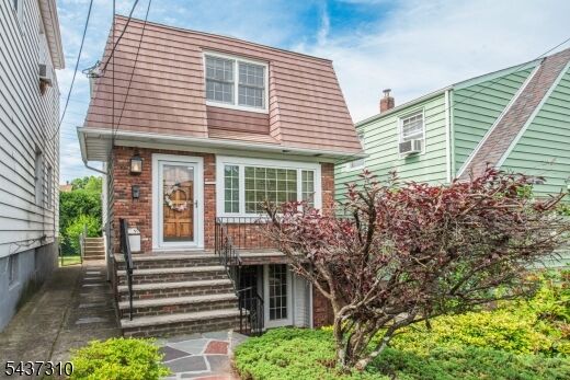 Property Photo:  51 Emmet St  NJ 07109 