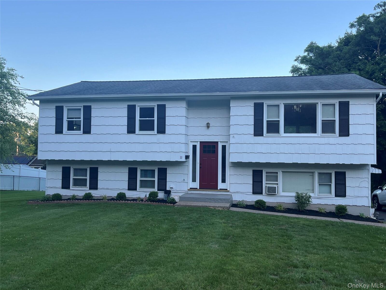 Property Photo:  11 Whitman Street  NY 10920 
