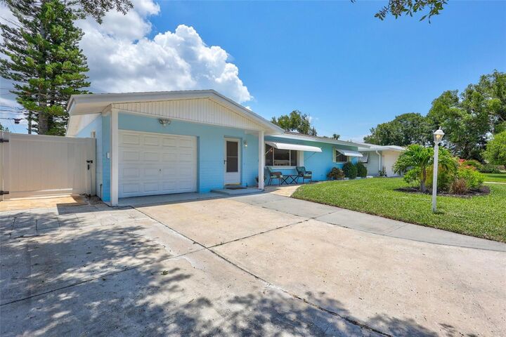 Property Photo: 7687 117th Street FL 33772