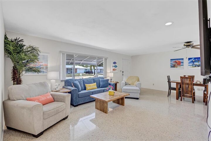 Property Photo: 7687 117th Street FL 33772