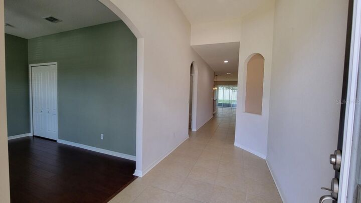 Property Photo:  2229 Valterra Vista Way  FL 33594 