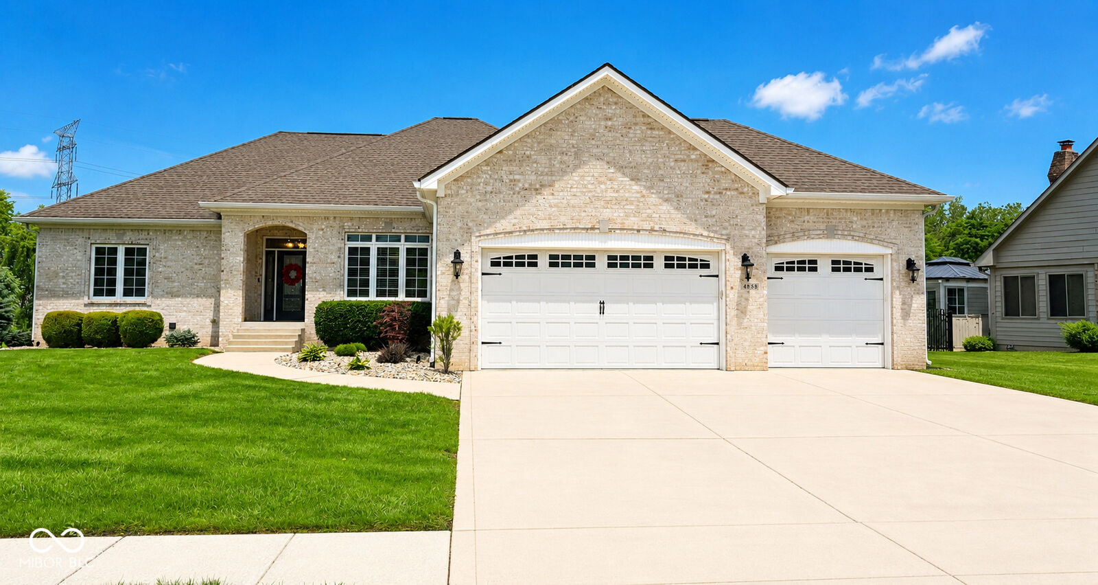 Property Photo: 4858 Brentridge Place IN 46143