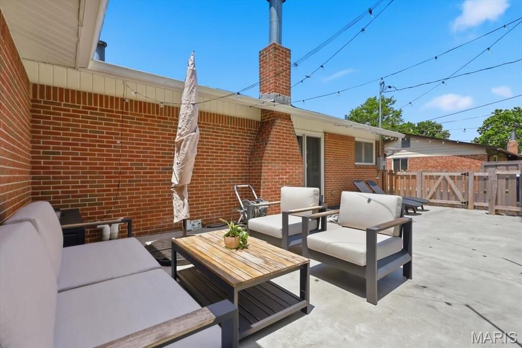 Property Photo:  1022 Fernway Lane  MO 63141 