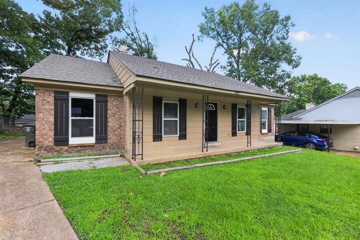 Property Photo:  4998 Penwood Cv  TN 38118 