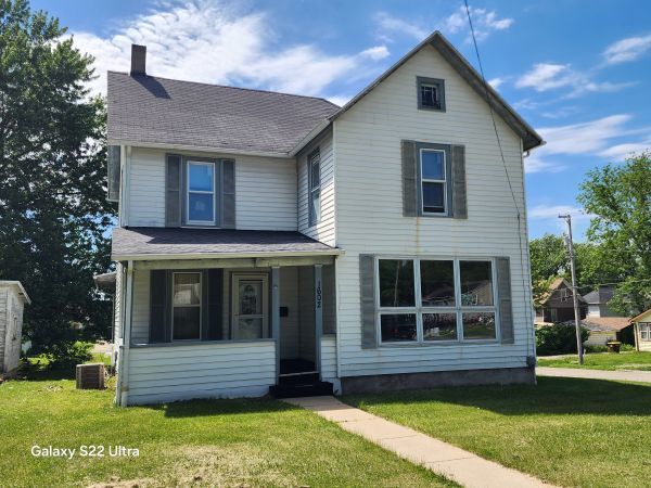 Property Photo:  1602 S Highland Avenue  IL 61032 