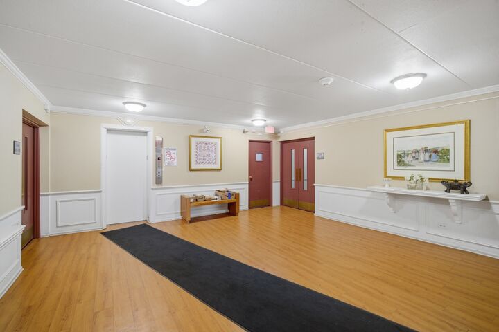Property Photo:  505 Cleveland Avenue 106  IL 60005 