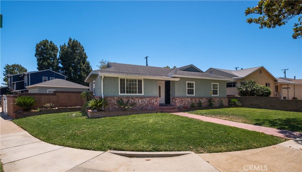 Property Photo:  2722 185th Street  CA 90278 