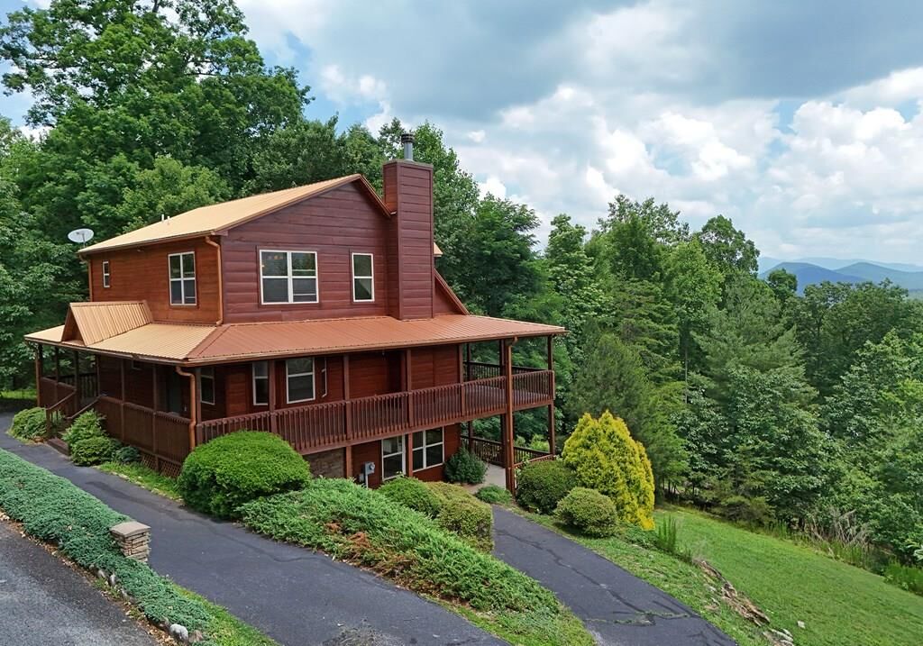 Property Photo:  224 Crest Road  GA 30512 