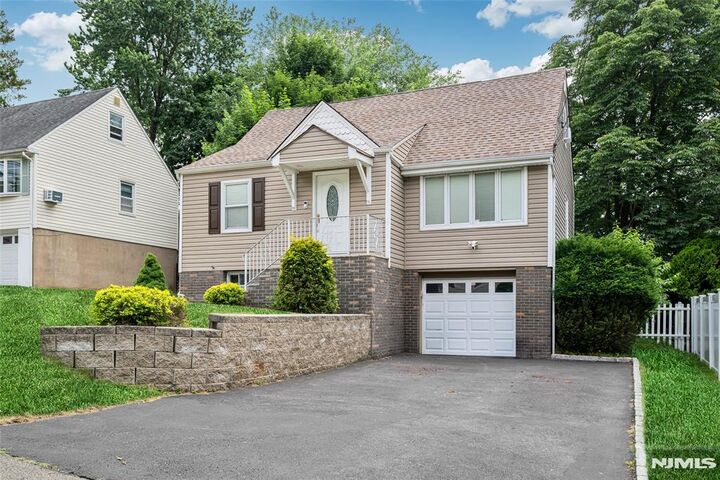 Property Photo: 16 Highview Drive NJ 07424