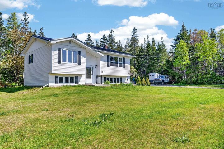 Property Photo: 18 Gordon Whitney Drive NS B1L 1E6