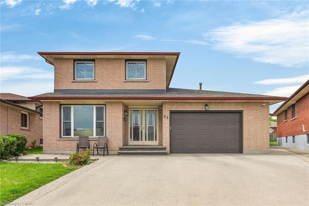 Property Photo:  34 Capri Crescent  ON L8E 4J7 