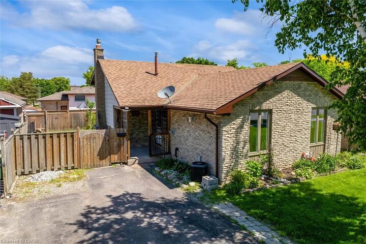 Property Photo: 49 Grove Avenue ON L2P 1C9
