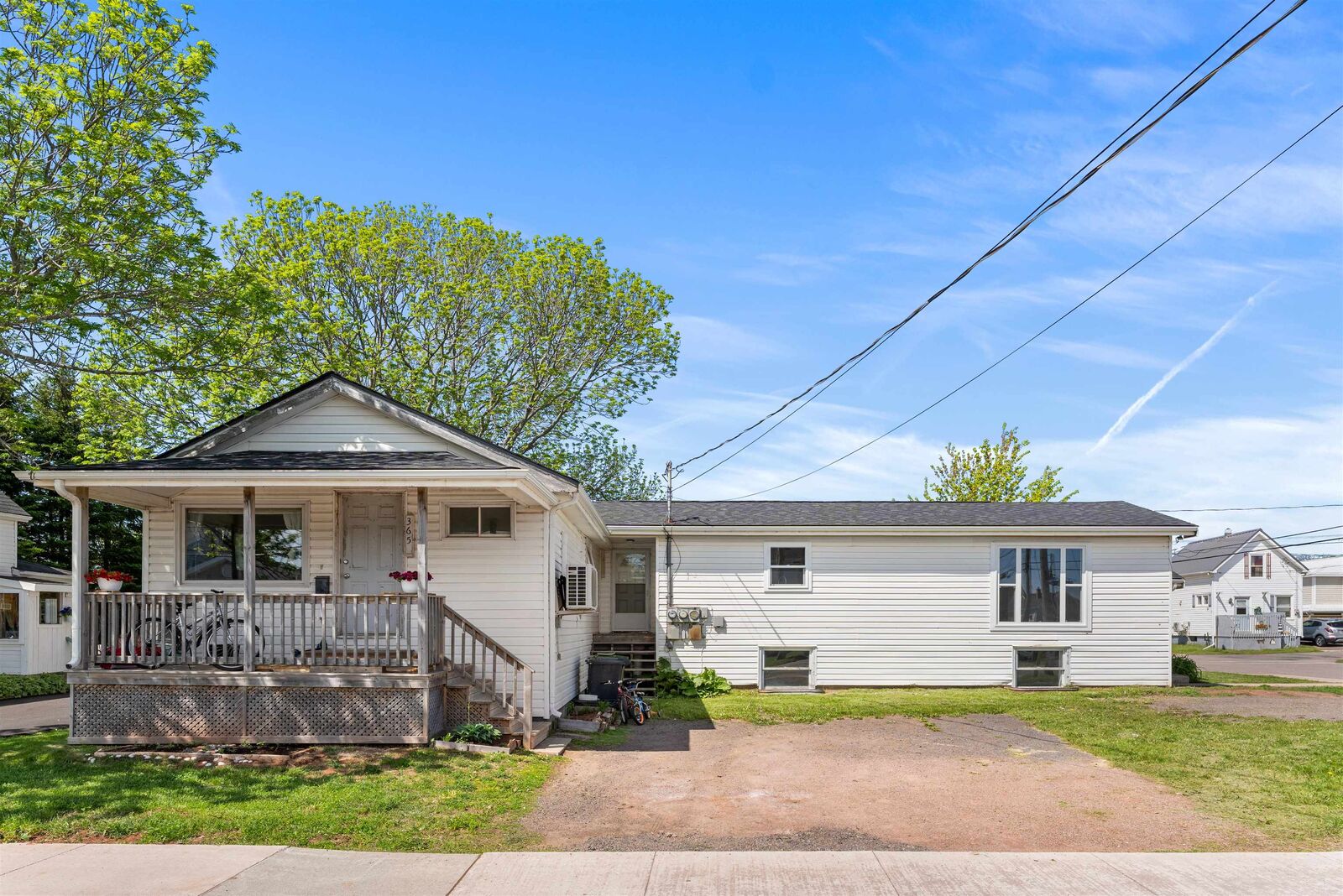 Property Photo:  365 North Market Street  PE C1N 1L7 