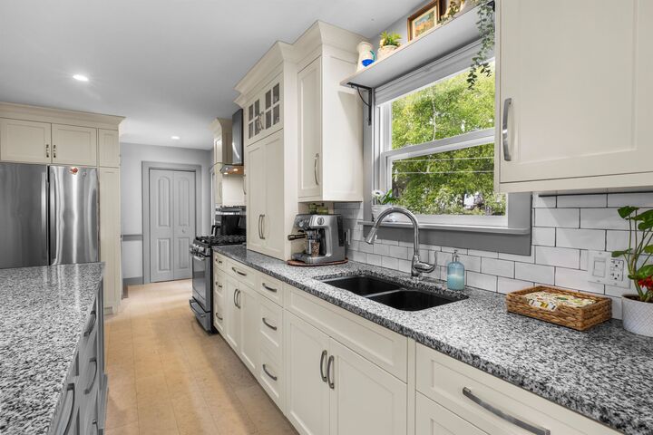 Property Photo:  256 Mount Edward Road  PE C1A 5T7 