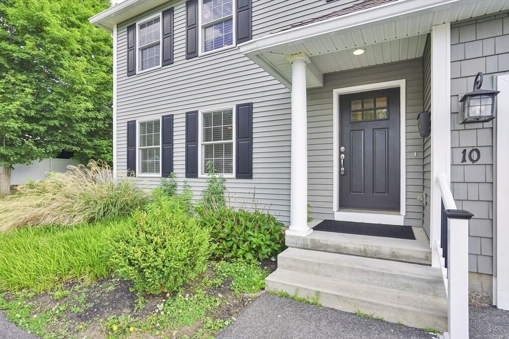 Property Photo: 8-10 Begley St 10 MA 01001