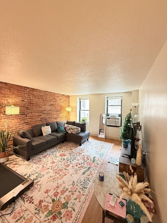 Property Photo:  66 Westland Avenue 303  MA 02115 