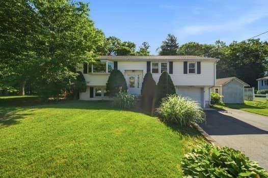 Property Photo:  115 Arrowhead Dr  MA 02324 